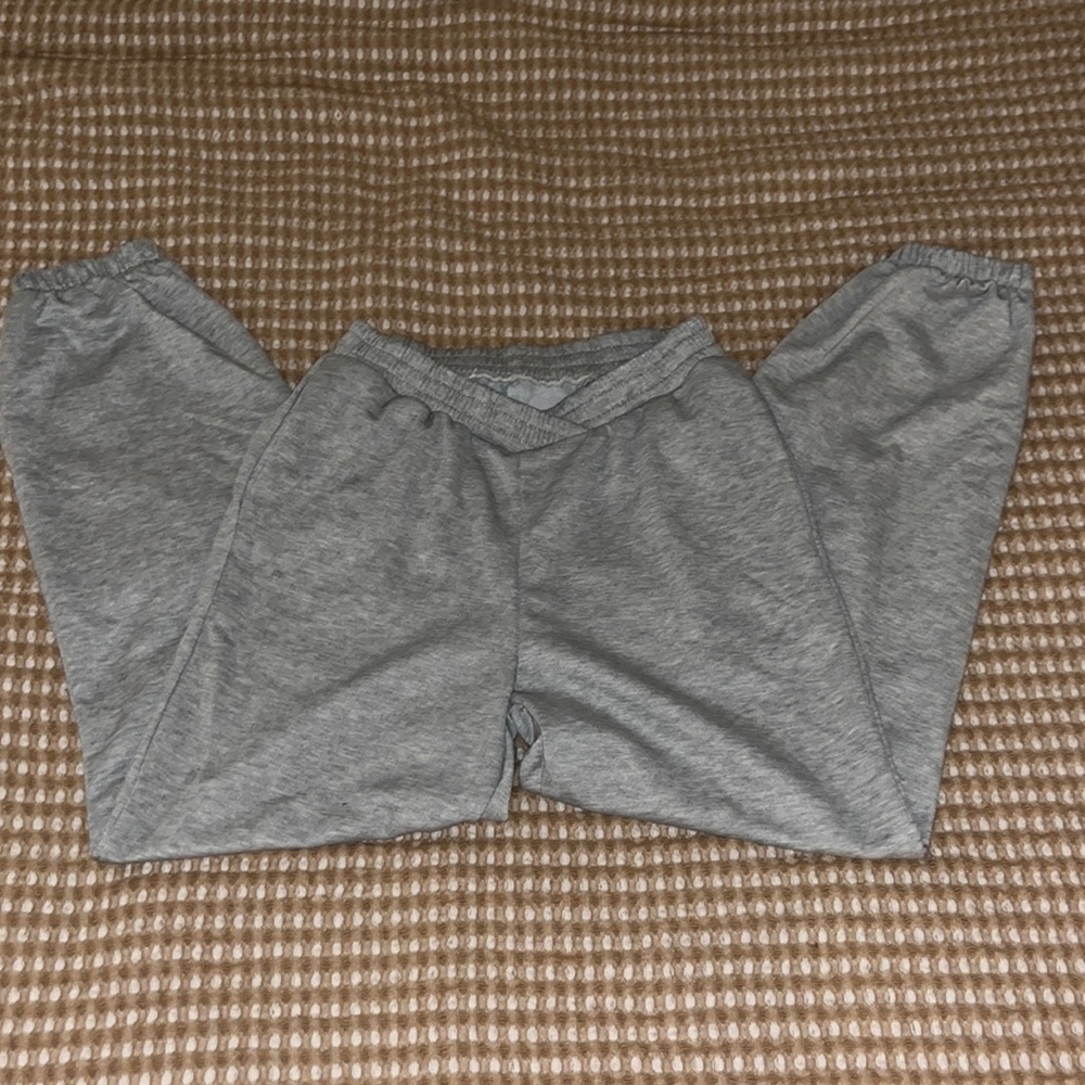 gray crossed waistband sweatpants